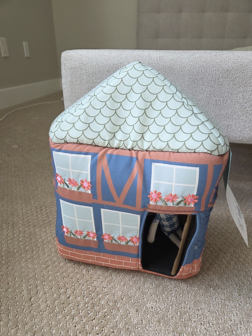 NEW Pillowfort Mouse and House Play Set